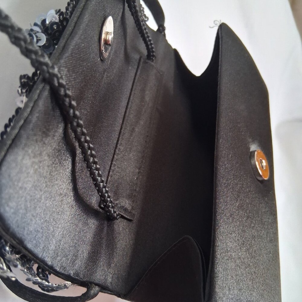 Savannah Black and Silver Clutch Cocktail Purse - Picture 5 of 7